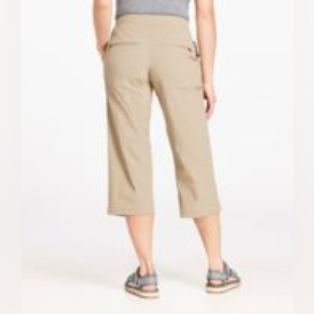 LL Bean Trail Mid Rise Straight Leg Crop Pants Womens 4P Water Repellent Comfort - Picture 2 of 16